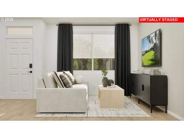 526 E Traverse RD, Woodburn, OR 97071