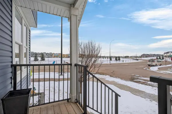 401 South Point GLN SW, Airdrie, AB T4B 4L1