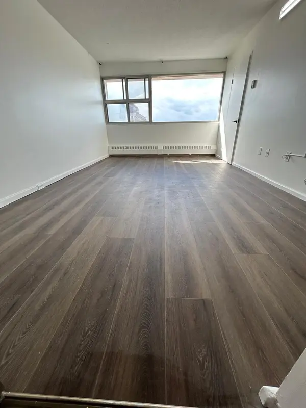 735 Don Mills RD #2505, Toronto C11, ON M3C 1T1