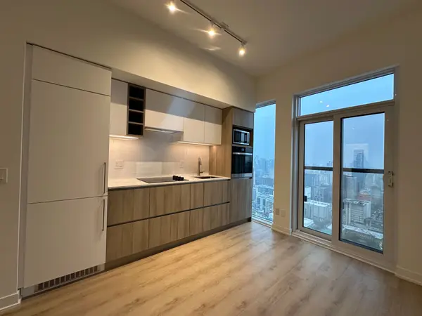 319 Jarvis ST #PH5, Toronto C08, ON M5B 0C8