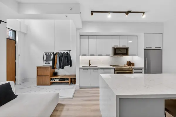 90 Niagara ST #107, Toronto C01, ON M5V 1C5