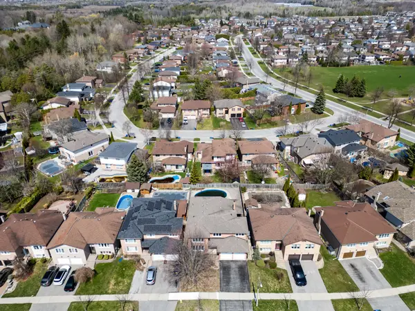 98 Devondale ST, Clarington, ON L1E 2A1