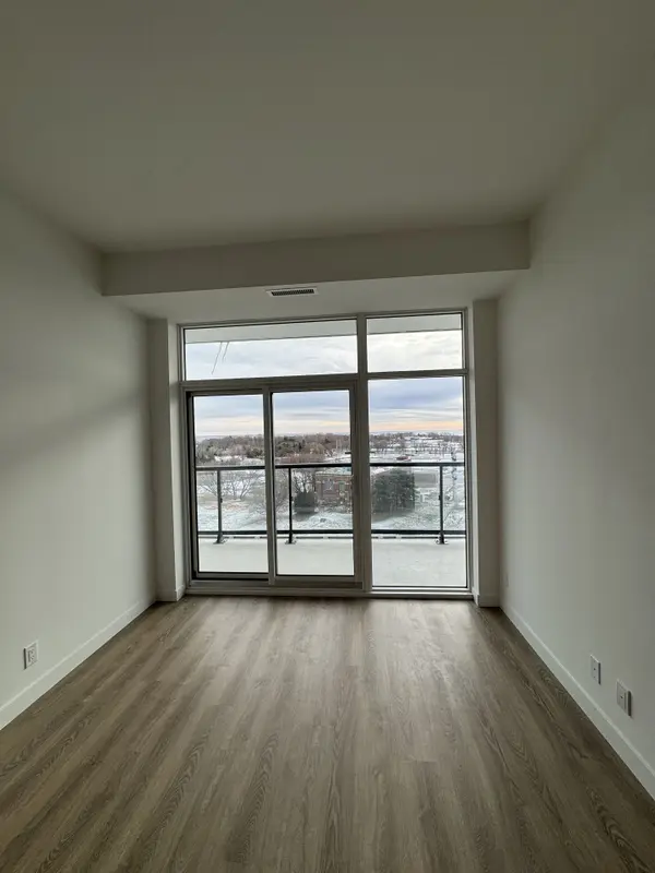 1050 Eastern AVE #810, Toronto E01, ON M4L 0B7