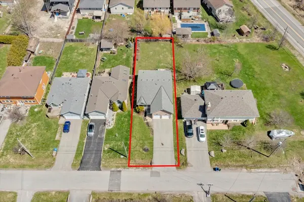 805 Poplar AVE, Georgina, ON L4P 3E9