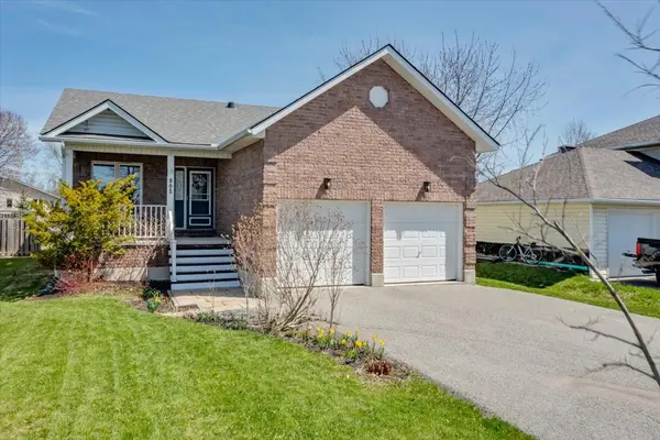 805 Poplar AVE, Georgina, ON L4P 3E9