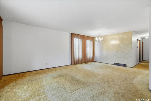 203 Huron COURT, Saskatoon, SK S7K 4E9