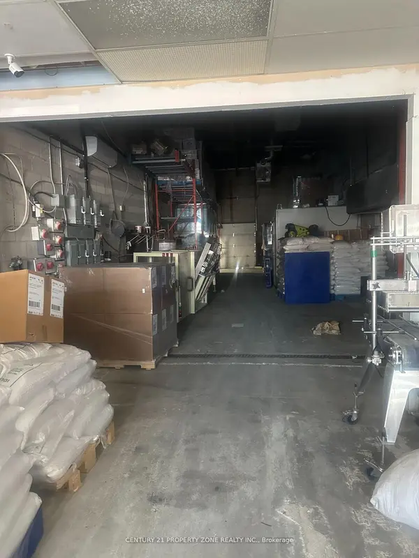 173 ADVANCE BLVD #43, Brampton, ON L6T 4Z7