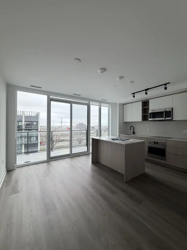 36 Zorra ST #610, Toronto W08, ON M8Z 0G5