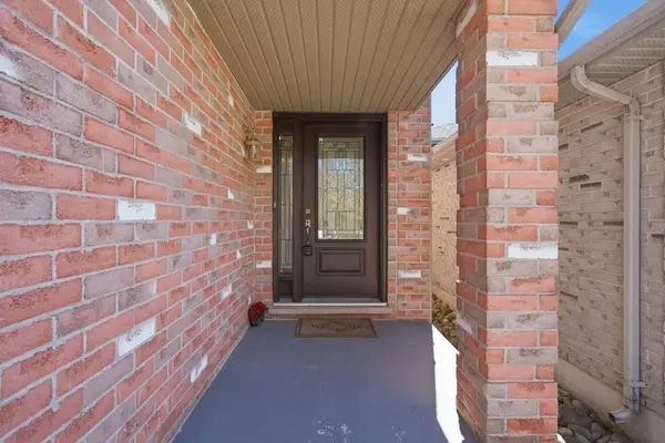 646 Ridgeview DR, London East, ON N5Y 5T8