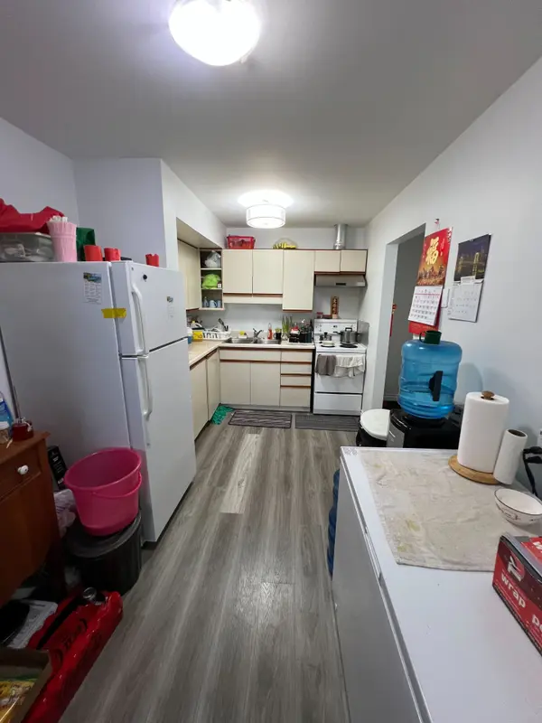 24 Eddy AVE #D, Brantford, ON N3R 2M6