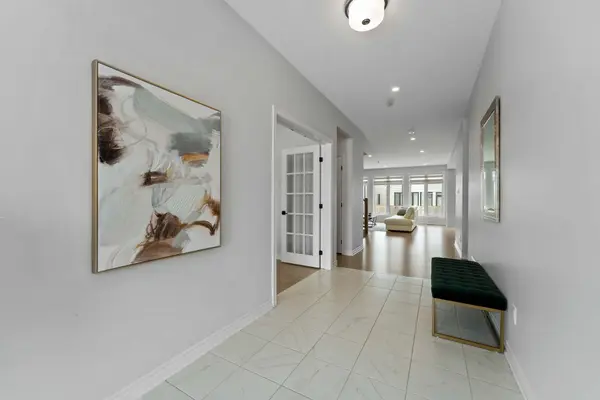 711 Moonflower CRES, Blossom Park - Airport And Area, ON K1T 0X8