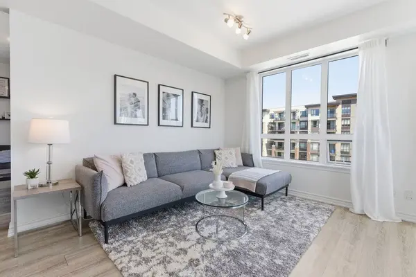 40 Esplanade LN #406, Grimsby, ON L3M 0G9