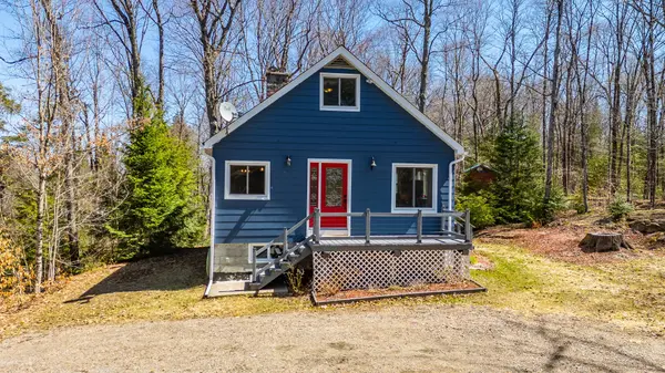 1066 Loop RD, Highlands East, ON K0L 1C0