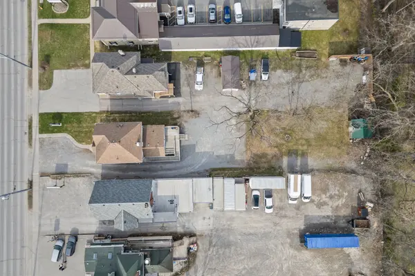 255 Kent ST W, Kawartha Lakes, ON K9V 2Z4