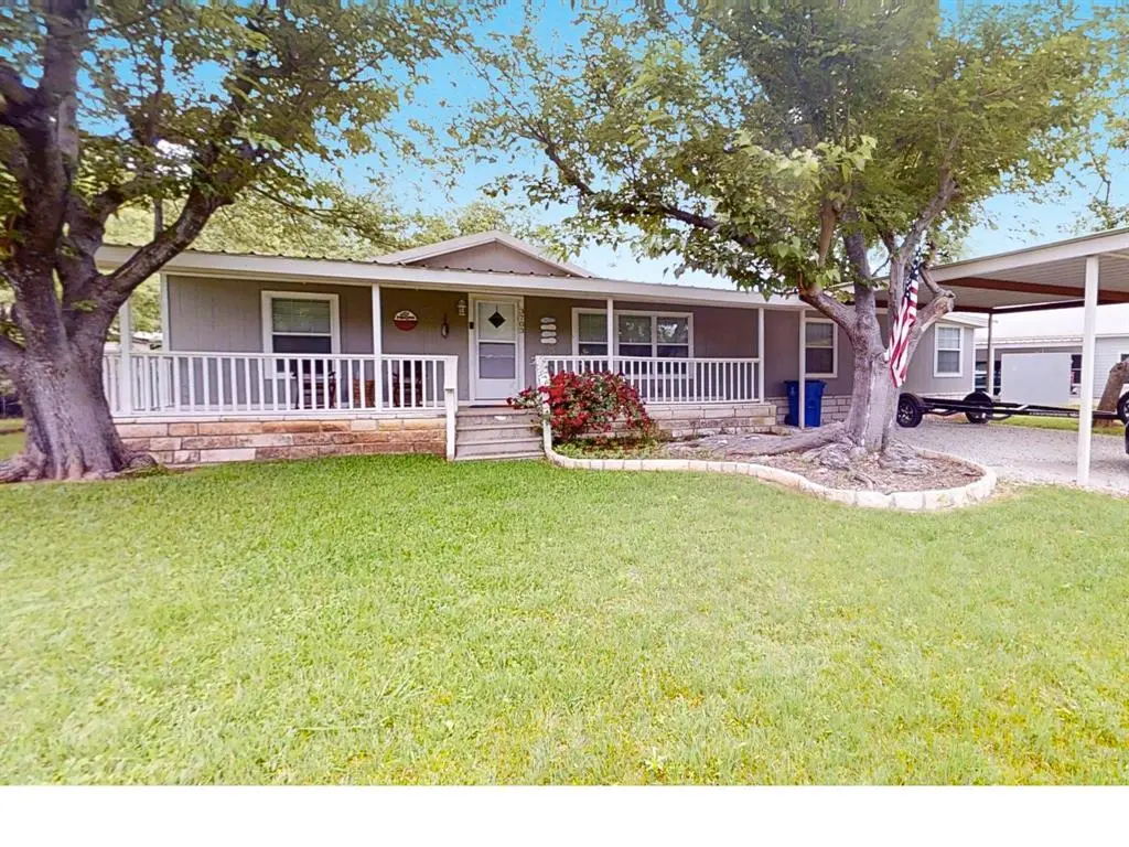 3703 Hartwood Drive, Granbury, TX 76049