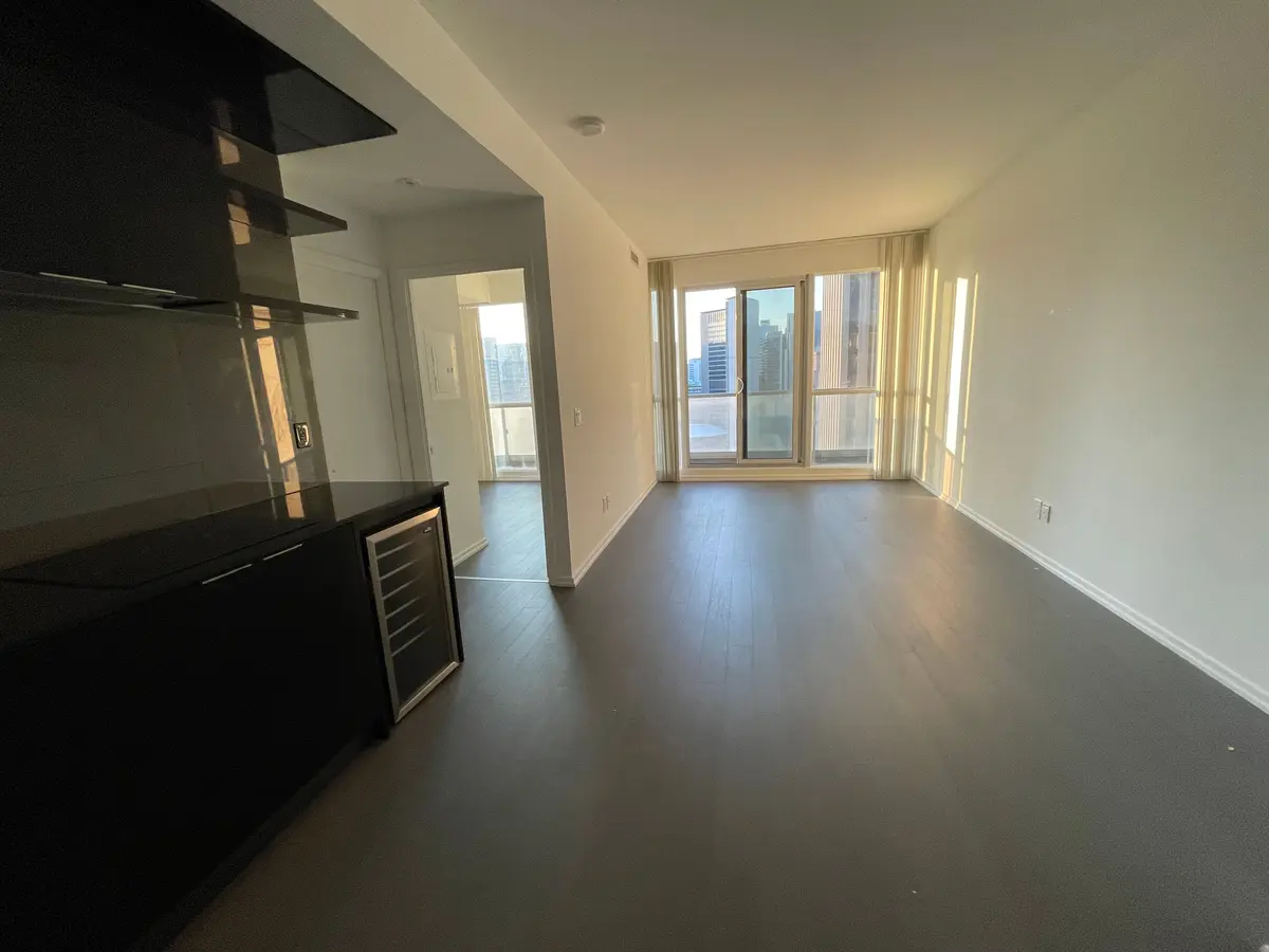 70 Temperance ST #2016, Toronto C01, ON M5H 4E8