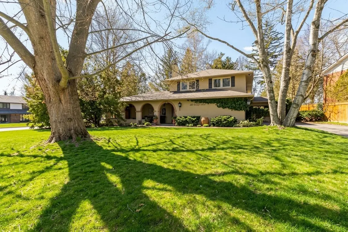 150 Cairncroft RD, Oakville, ON L6J 4L9
