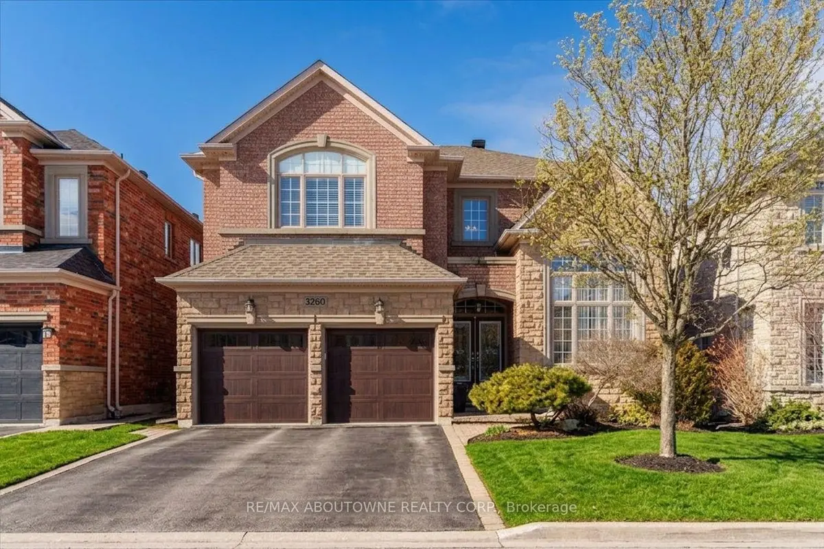 3260 Ribble CRES, Oakville, ON L6M 0B1