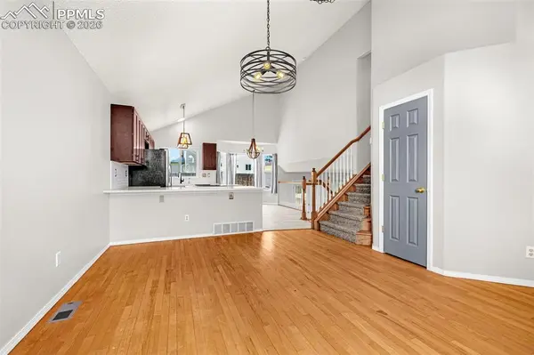 9431 Summit Mesa DR, Fountain, CO 80817