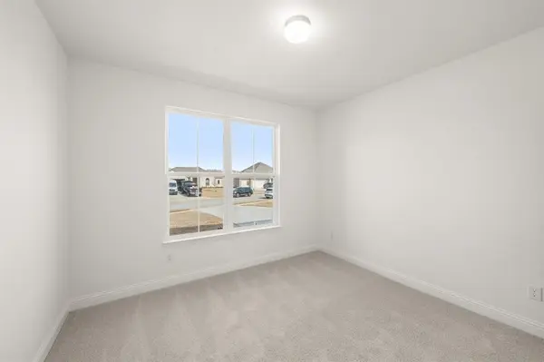 808 Stone Eagle Drive, Azle, TX 76020