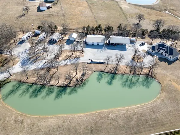 11776 E US Highway 82, Whitesboro, TX 76273