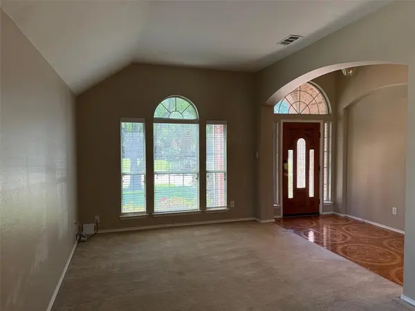 405 Love Bird Lane, Murphy, TX 75094