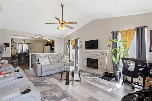 3919 Queens Court, Garland, TX 75043