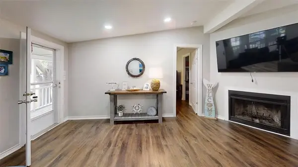 3703 Hartwood Drive, Granbury, TX 76049