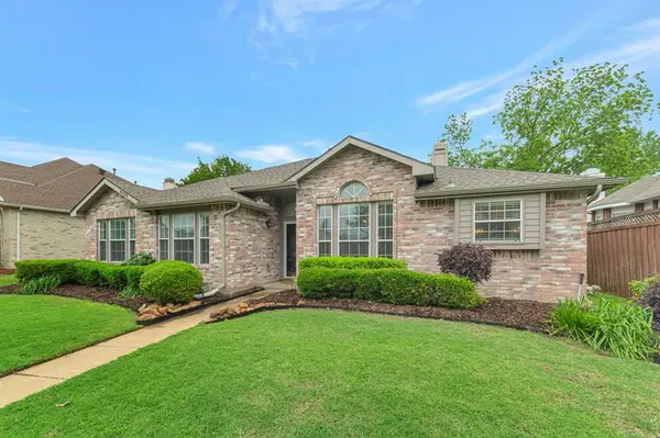 8406 Brentwood Street, Rowlett, TX 75088