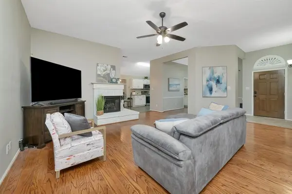 8406 Brentwood Street, Rowlett, TX 75088