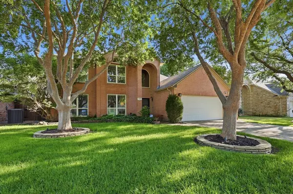 1605 Weatherwood Drive, Flower Mound, TX 75028