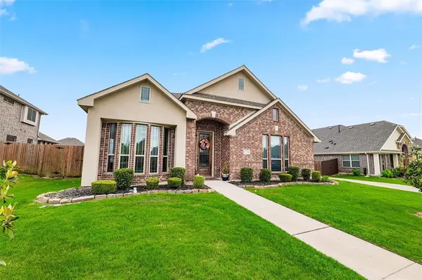 1128 Sutton Place, Desoto, TX 75115