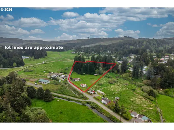 63008 RED DYKE RD, Coos Bay, OR 97420