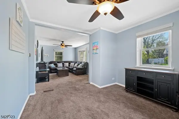 9 Leopold Ter, Clifton City, NJ 07011