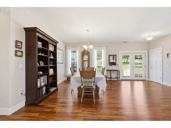 85069 RIDGETOP DR, Eugene, OR 97405