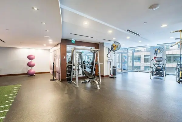 2181 Yonge ST #1802, Toronto C10, ON M4S 2B1