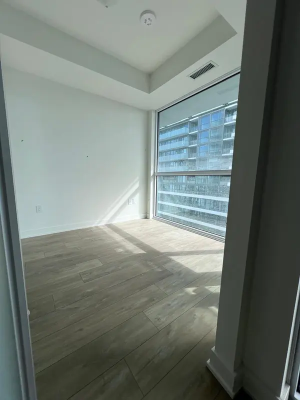 135 LOWER SHERBOURNE ST #2423, Toronto C08, ON M5A 1Y4