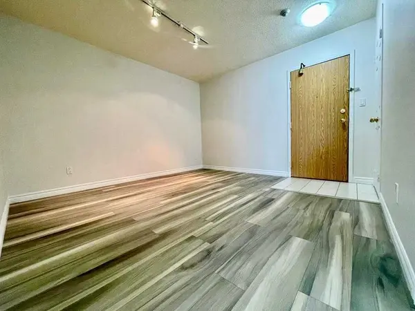 175 Bamburgh CIR #1906, Toronto E05, ON M1W 3X8