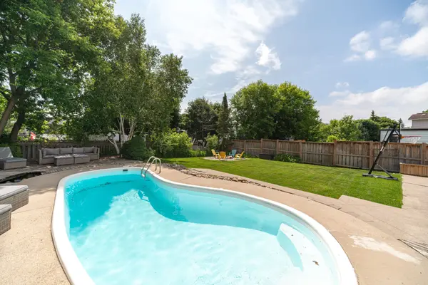 1879 Ashwood AVE, Innisfil, ON L9S 1W1