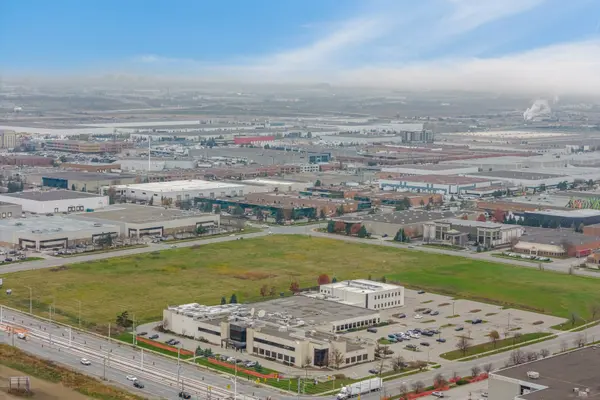 70 Superior BLVD, Mississauga, ON L5T 2X9