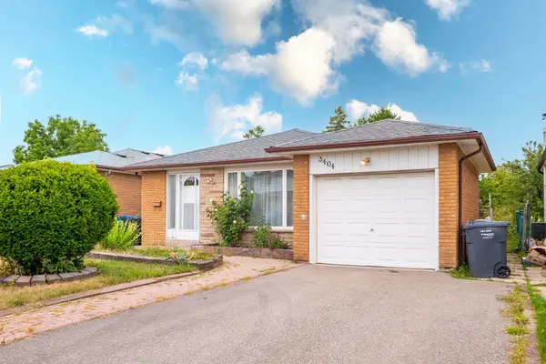 3404 Monica DR, Mississauga, ON L4T 3E7