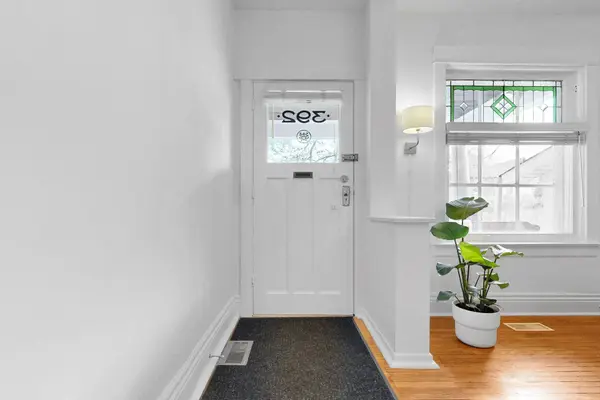 392 Westmoreland AVE N, Toronto W02, ON M6H 3A7