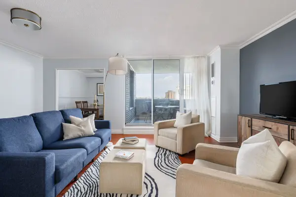 1515 Lakeshore RD E #1103, Mississauga, ON L5E 3E3