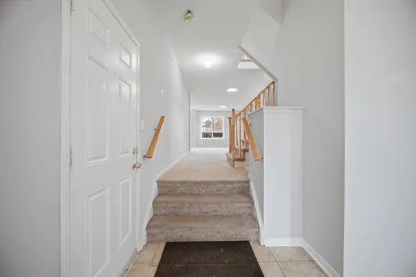 41 Hollingsworth CIR, Brampton, ON L7A 0J7