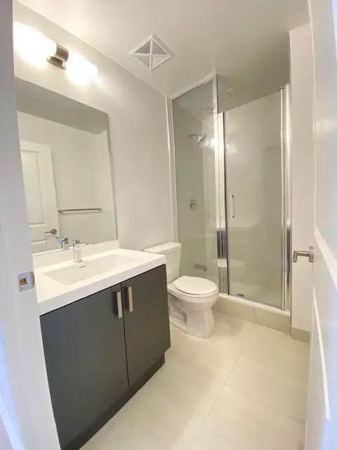 8 Nahani WAY #Lph 19, Mississauga, ON L4Z 0C6