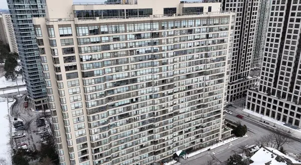 55 Elm DR W #1901, Mississauga, ON L5B 3Z3