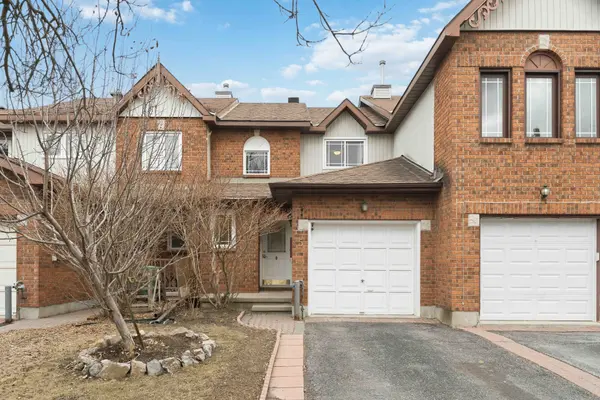 5 Harrington CT, Kanata, ON K2K 2S7