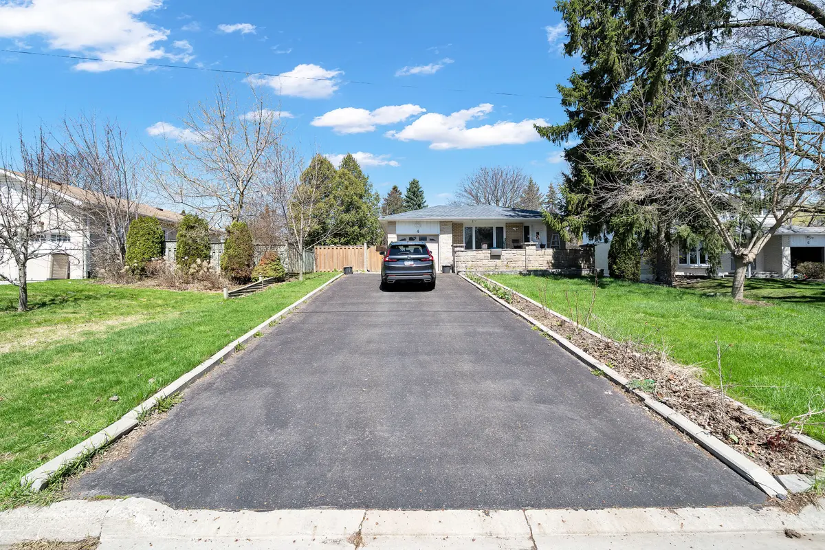 4 Carwin CRES #Basement, Ajax, ON L1S 6G6