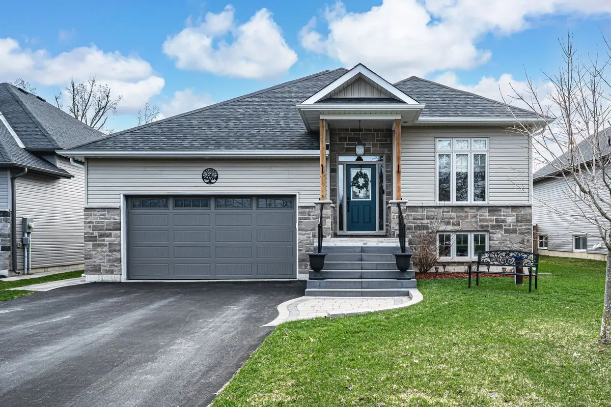 2967 Earl ST, Innisfil, ON L9S 3E2