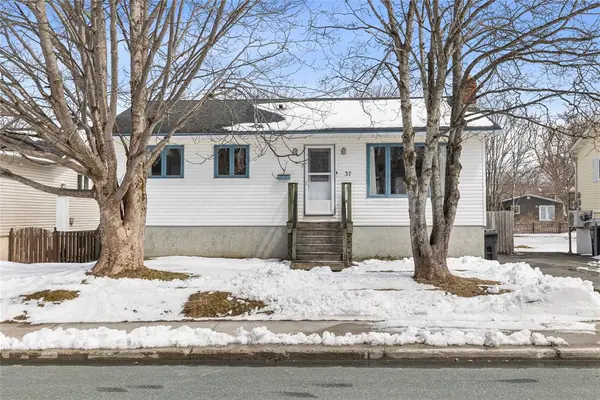 37 Roosevelt Avenue, Mount Pearl, NL A1N 1Z6
